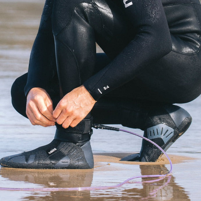 c-skins-session-wetsuit-boot-round-toe-hidden-5mm-adult-winter-boots-galway-ireland-blacksheepsurfcoin-action