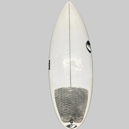 SECOND-HAND-sharp-eye-surfboard-77-5-10-fcs-2-galway-ireland-blacksheepsurfco