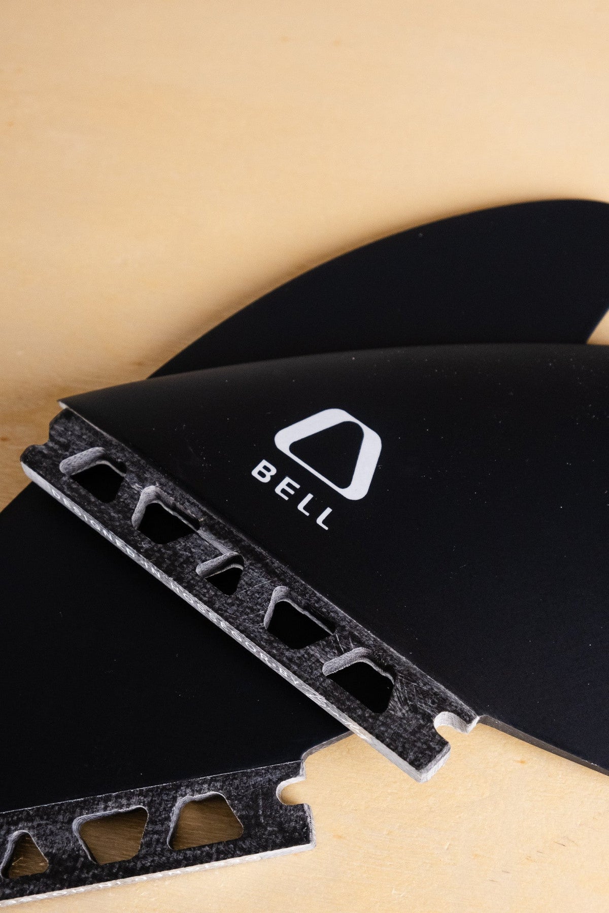 BELL-keel-twin-fin-black-solid-fibreglass-surfboard-fin-galway-ireland-blacksheepsurfco
