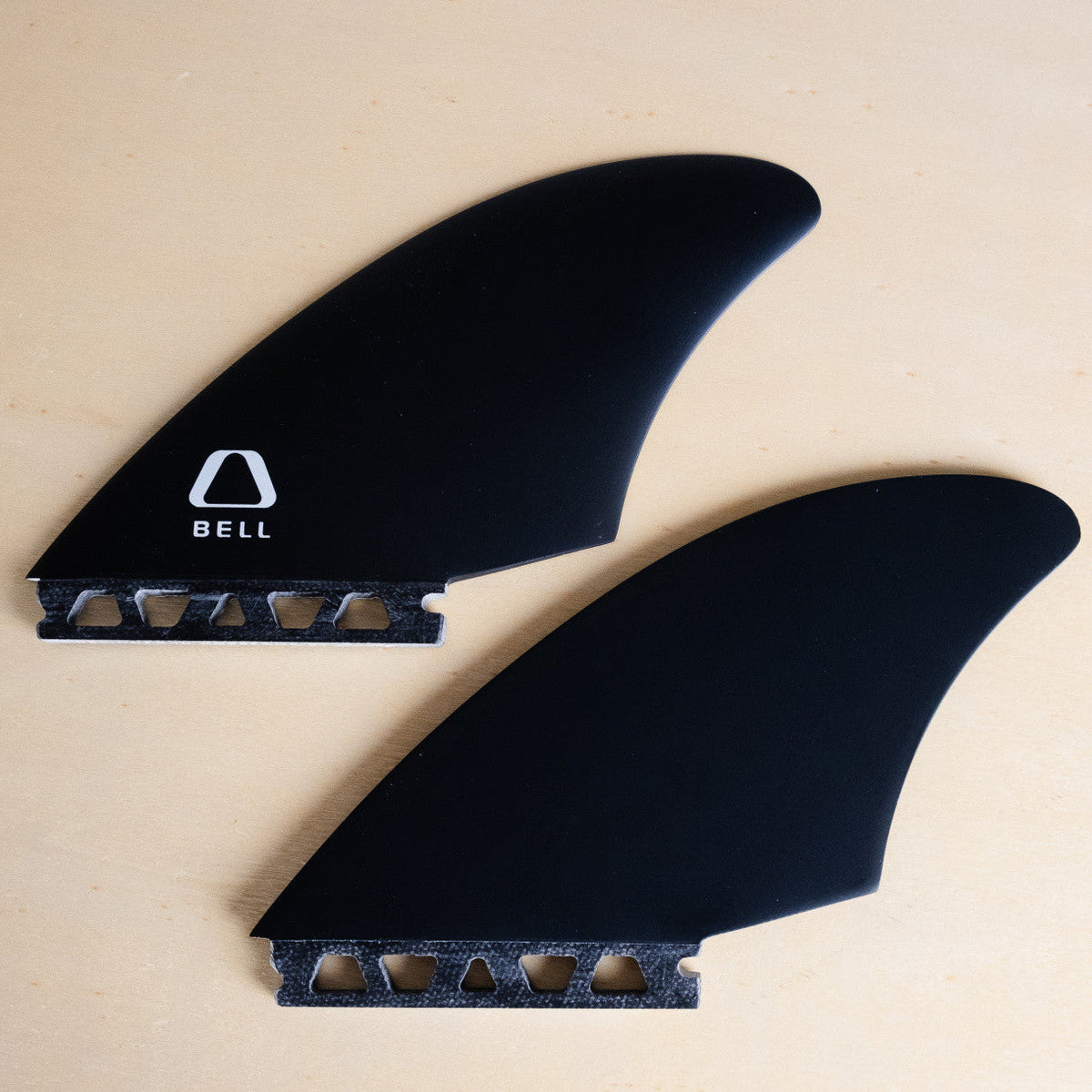 BELL-keel-twin-fin-black-solid-fibreglass-surfboard-fin-galway-ireland-blacksheepsurfco
