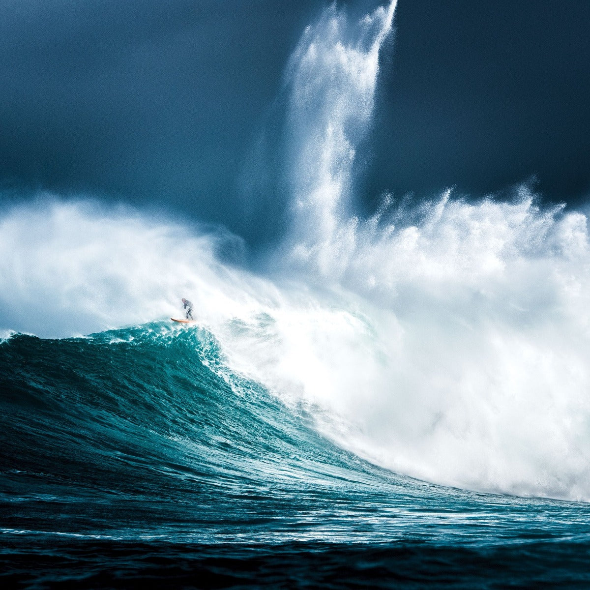 ocean-and-earth-big-wave-leash-8ft-action-galway-ireland-blacksheepsurfco
