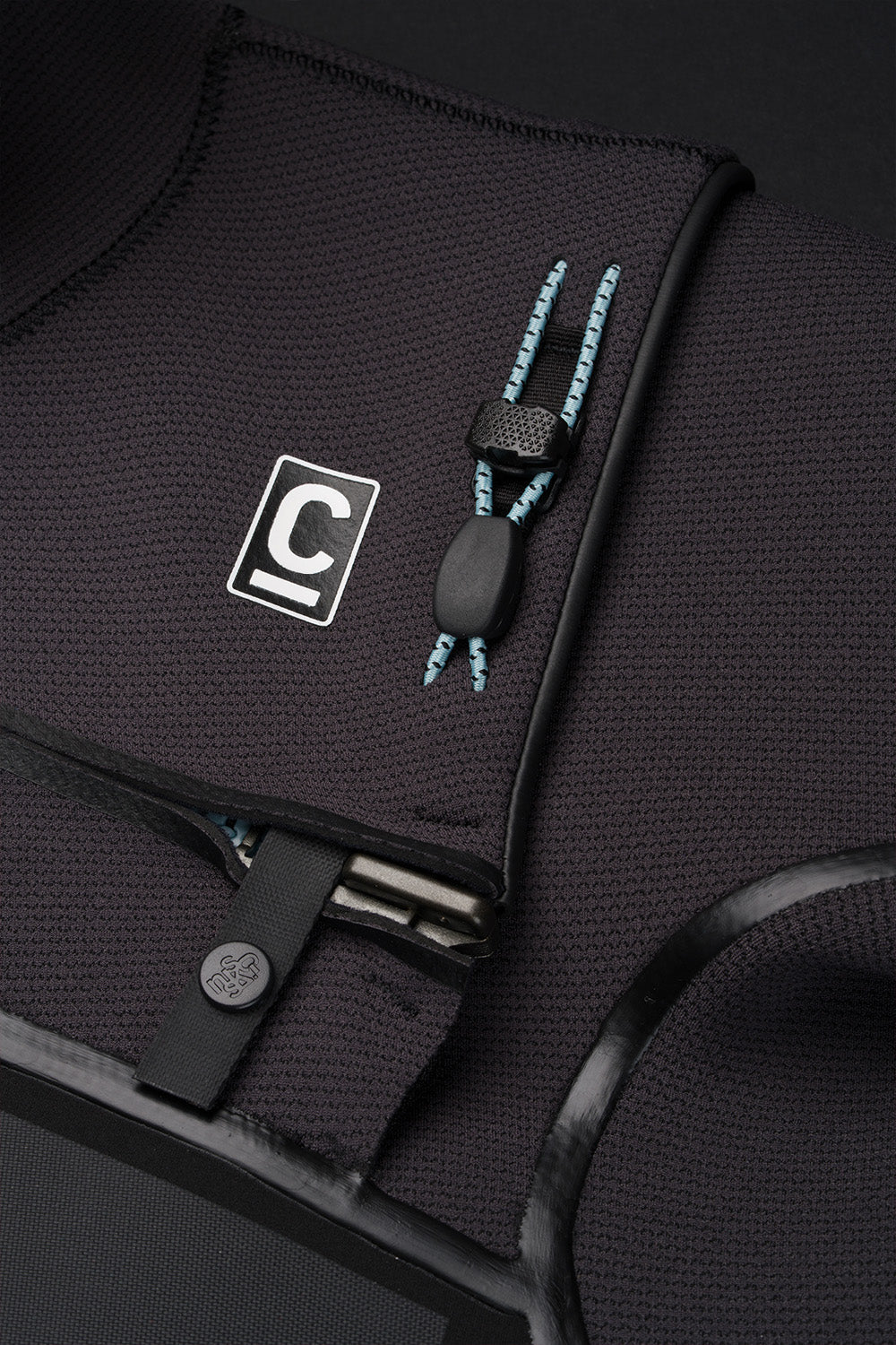 C-SKINS-NUWAVE-5-4-hooded-WIRED-CHEST-ZIP-WINTER-WETSUIT-SURF-NATURAL-RUBBER-SUSTAINABLE-GALWAY-IRELAND-BLACKSHEEPSURFCO-2026