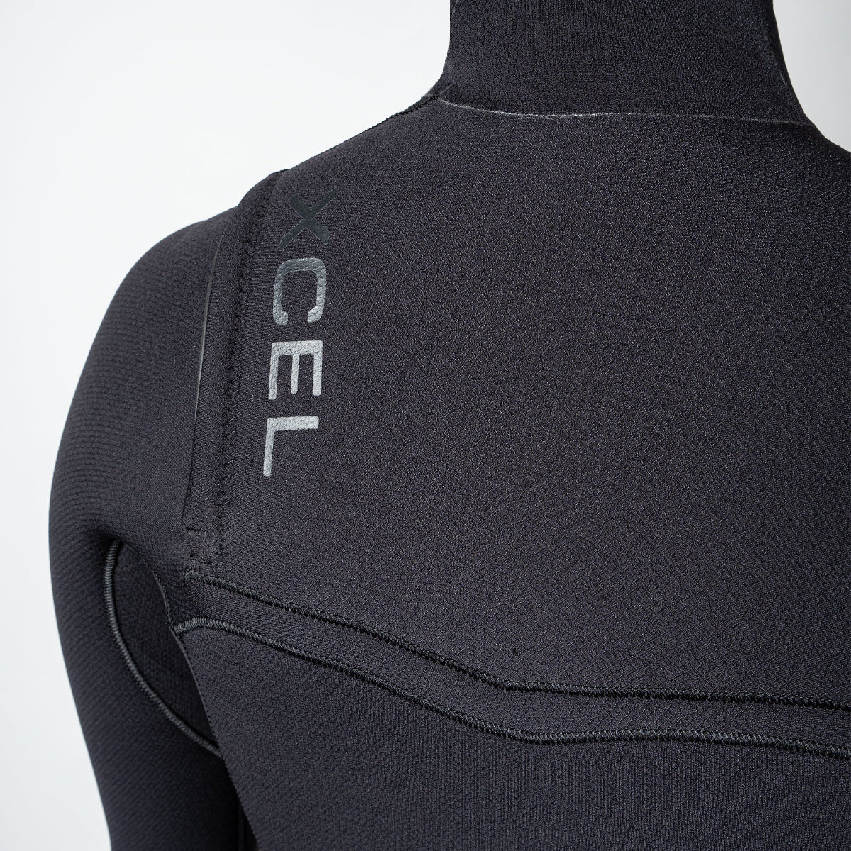 xcel-comp+PLUS-ladies-women-hooded-winter-wetsuit-TDIR-Thermo-Dry-Infrared-5-4-5MM-flexible-channel-flex-galway-ireland-blacksheepsurfco