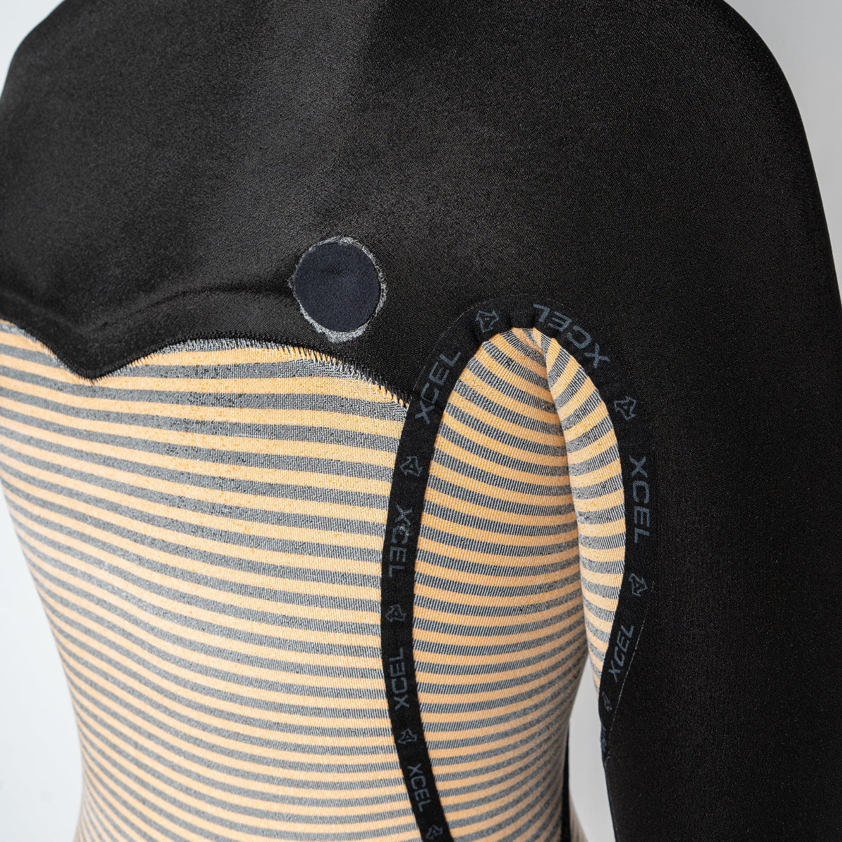 xcel-comp+PLUS-ladies-women-hooded-winter-wetsuit-TDIR-Thermo-Dry-Infrared-5-4-5MM-flexible-channel-flex-galway-ireland-blacksheepsurfco