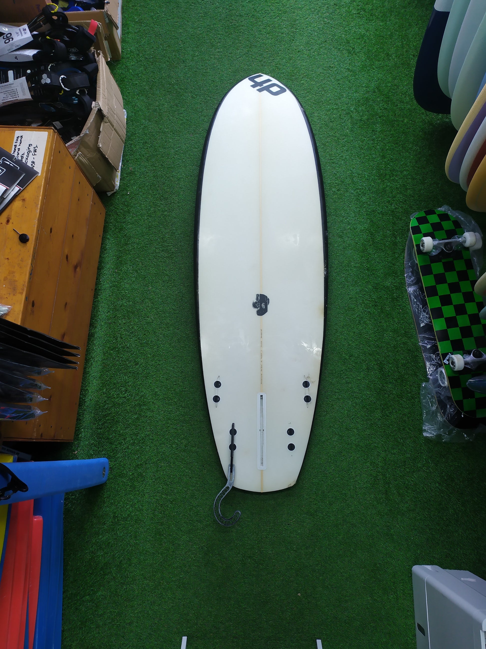 dh-surfboards-tom-doigde-harrison-tomdoidgeharrison- custom-secondhnad-second-hand-5ft11in-fcsi-blacksheepsurfco-kilcolgan-galway-ireland-bottom