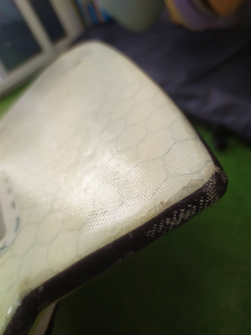 second-hand-surfboards-aor-alan-o'riordan-6ft-swallow-tail-futures-thruster-blacksheepsurfco-kilcolgan-galway-ireland-left-tail