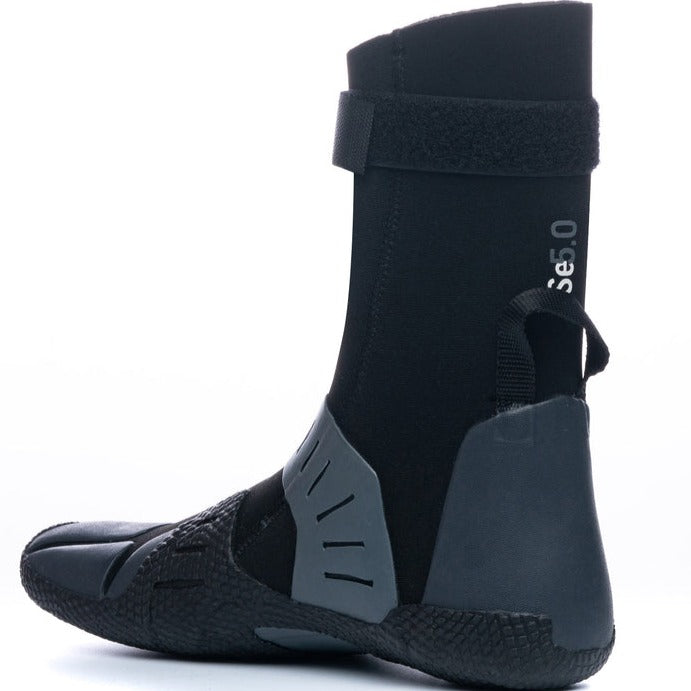 c-skins-session-wetsuit-boot-round-toe-hidden-5mm-adult-winter-boots-galway-ireland-blacksheepsurfco-heel
