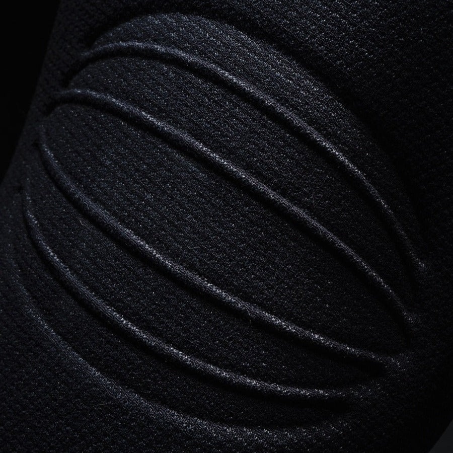 c-skins-solace-4-3-black-tropical-bluestone-chest-entry-zip-wetsuit-galway-ireland-blacksheepsurfco-pre-bent-knees