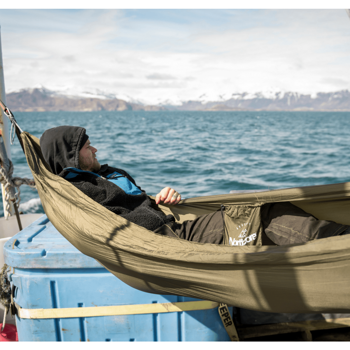 northcore-kick-back-hammock-on-boat