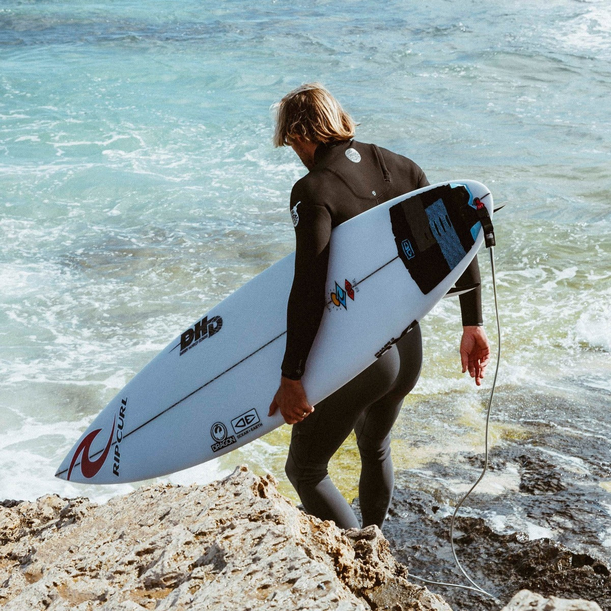 ocean-earth-Owen-Pro-Surfboard-Tail-Pad-blue-lifestyle