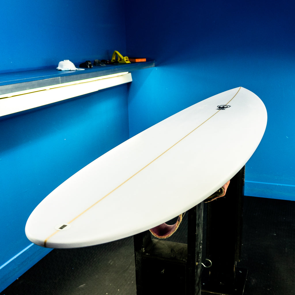 mark-phipps-surfboards-one-bad-egg-galway-ireland-blacksheepsurfco-side-profile-shaping-bay